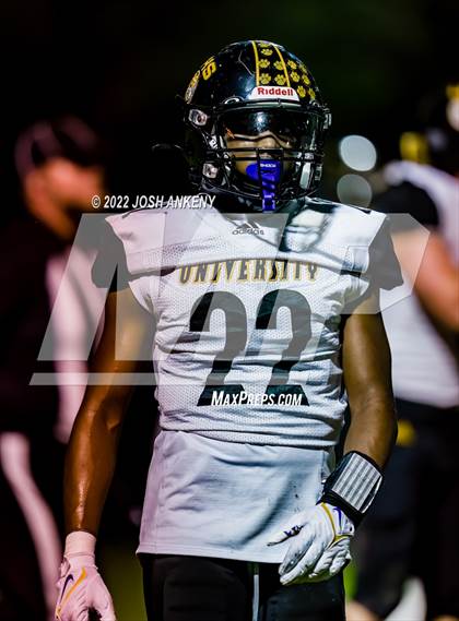 Thumbnail 3 in University Lab vs. Dunham (LHSAA Divison III Select Semifinal) photogallery.