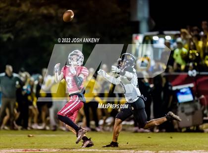 Thumbnail 1 in University Lab vs. Dunham (LHSAA Divison III Select Semifinal) photogallery.