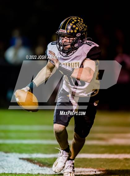 Thumbnail 3 in University Lab vs. Dunham (LHSAA Divison III Select Semifinal) photogallery.