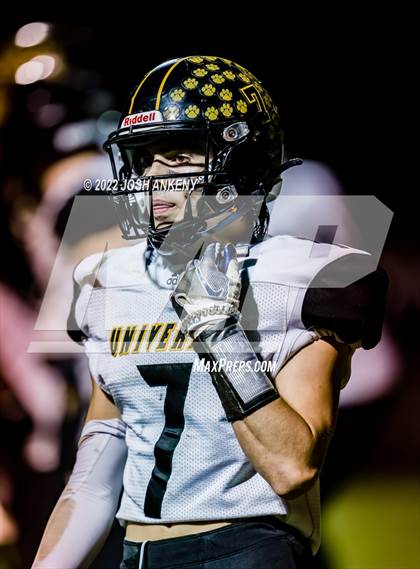 Thumbnail 3 in University Lab vs. Dunham (LHSAA Divison III Select Semifinal) photogallery.