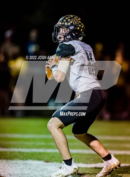 Thumbnail 2 in University Lab vs. Dunham (LHSAA Divison III Select Semifinal) photogallery.