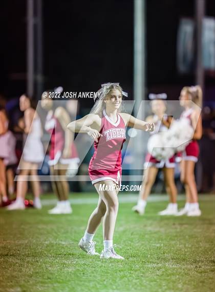 Thumbnail 3 in University Lab vs. Dunham (LHSAA Divison III Select Semifinal) photogallery.