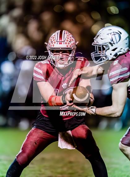 Thumbnail 2 in University Lab vs. Dunham (LHSAA Divison III Select Semifinal) photogallery.