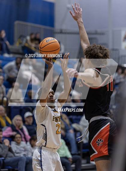 Thumbnail 3 in Edwardsville @ O'Fallon photogallery.