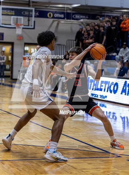 Thumbnail 3 in Edwardsville @ O'Fallon photogallery.