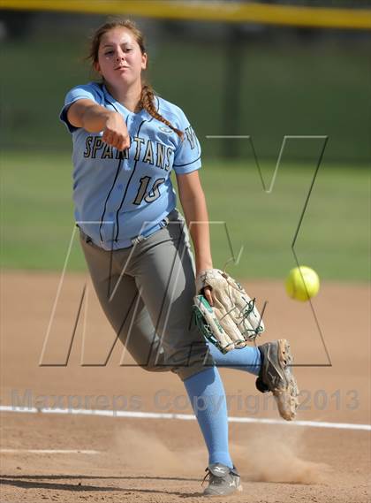 Thumbnail 3 in Brea Olinda @ Villa Park photogallery.