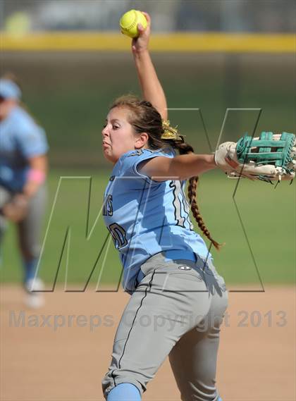 Thumbnail 1 in Brea Olinda @ Villa Park photogallery.