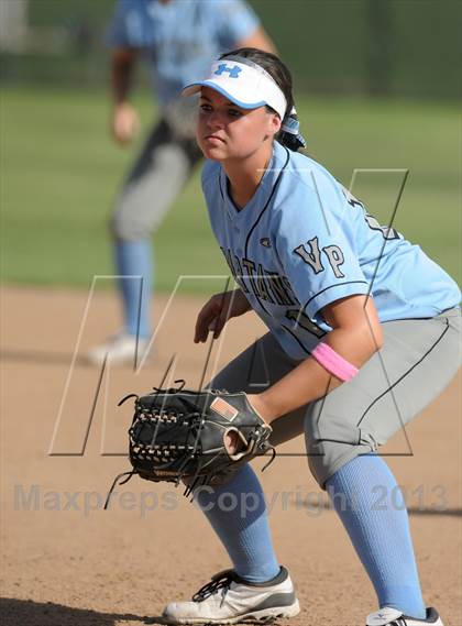 Thumbnail 3 in Brea Olinda @ Villa Park photogallery.