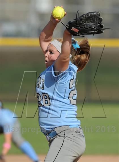 Thumbnail 3 in Brea Olinda @ Villa Park photogallery.