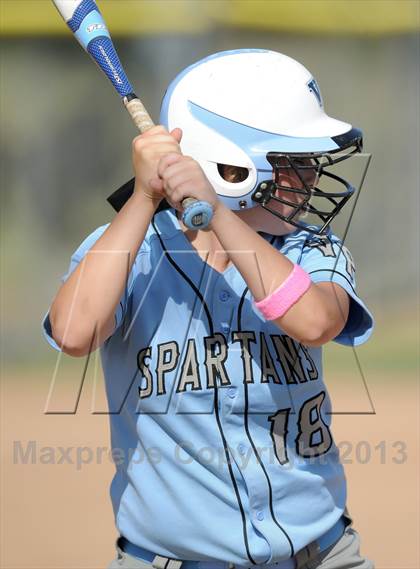 Thumbnail 1 in Brea Olinda @ Villa Park photogallery.