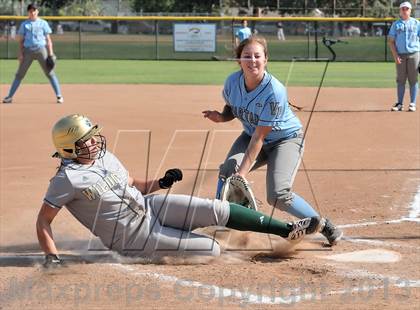 Thumbnail 3 in Brea Olinda @ Villa Park photogallery.