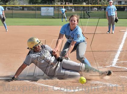 Thumbnail 1 in Brea Olinda @ Villa Park photogallery.