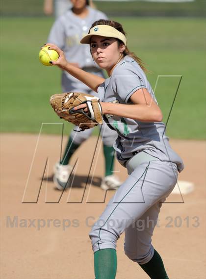 Thumbnail 1 in Brea Olinda @ Villa Park photogallery.