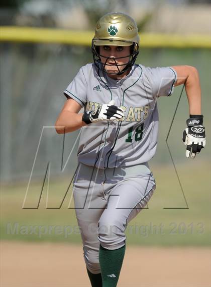 Thumbnail 3 in Brea Olinda @ Villa Park photogallery.