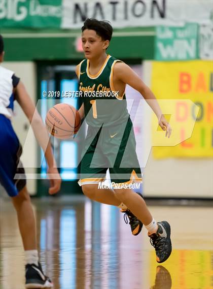 Thumbnail 1 in Bandera vs. Crystal City (Maverick Classic) photogallery.