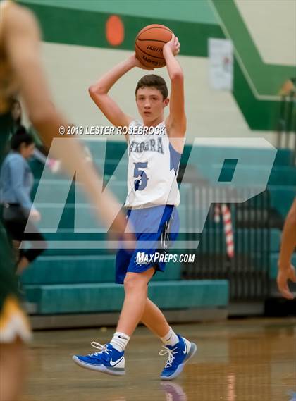 Thumbnail 3 in Bandera vs. Crystal City (Maverick Classic) photogallery.