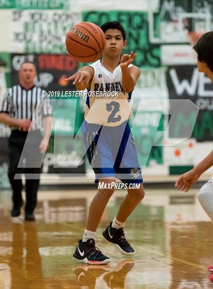 Thumbnail 2 in Bandera vs. Crystal City (Maverick Classic) photogallery.