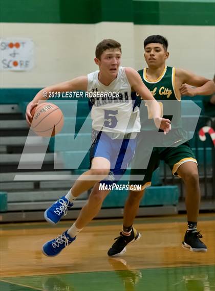 Thumbnail 3 in Bandera vs. Crystal City (Maverick Classic) photogallery.