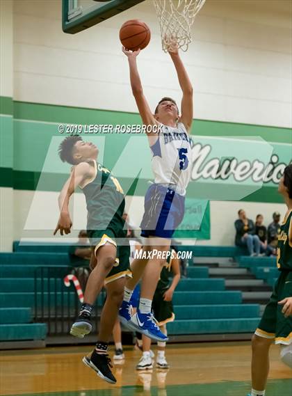 Thumbnail 1 in Bandera vs. Crystal City (Maverick Classic) photogallery.