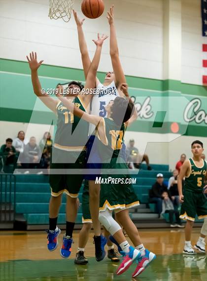 Thumbnail 3 in Bandera vs. Crystal City (Maverick Classic) photogallery.