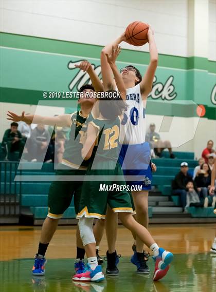 Thumbnail 3 in Bandera vs. Crystal City (Maverick Classic) photogallery.