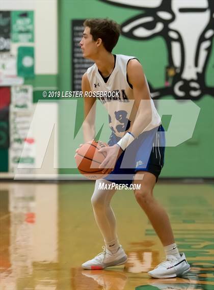 Thumbnail 2 in Bandera vs. Crystal City (Maverick Classic) photogallery.