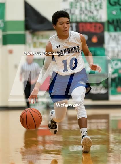 Thumbnail 2 in Bandera vs. Crystal City (Maverick Classic) photogallery.