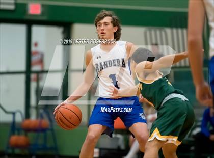 Thumbnail 1 in Bandera vs. Crystal City (Maverick Classic) photogallery.