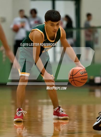 Thumbnail 2 in Bandera vs. Crystal City (Maverick Classic) photogallery.