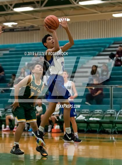 Thumbnail 3 in Bandera vs. Crystal City (Maverick Classic) photogallery.