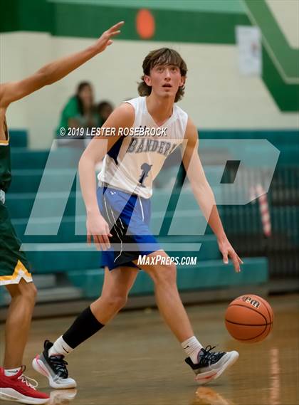 Thumbnail 1 in Bandera vs. Crystal City (Maverick Classic) photogallery.