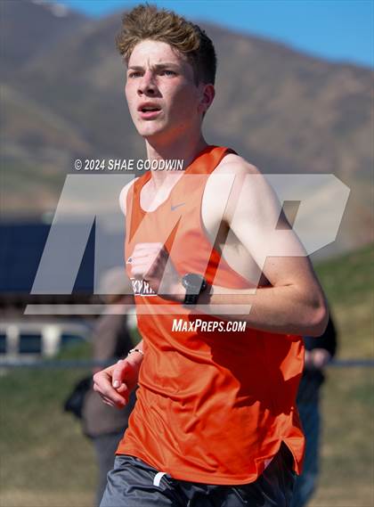 Thumbnail 1 in Skyridge Tri Meet photogallery.