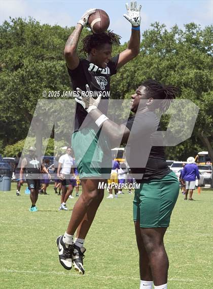 Thumbnail 3 in ED White vs Providence (Jaguars Prep Nike 11-On 7v7) photogallery.