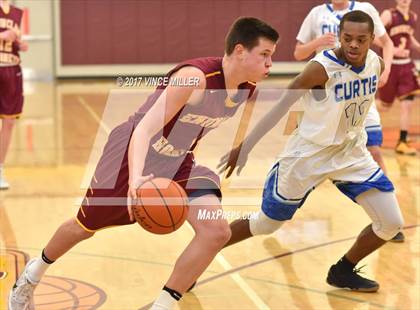 Thumbnail 2 in Curtis vs Enumclaw (WIAA District 3 Playoff) photogallery.