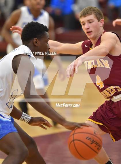 Thumbnail 1 in Curtis vs Enumclaw (WIAA District 3 Playoff) photogallery.