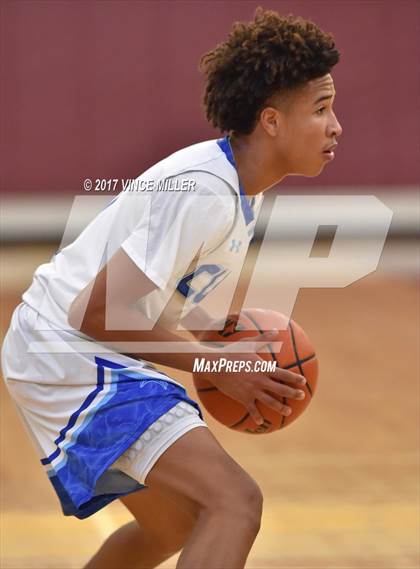 Thumbnail 1 in Curtis vs Enumclaw (WIAA District 3 Playoff) photogallery.