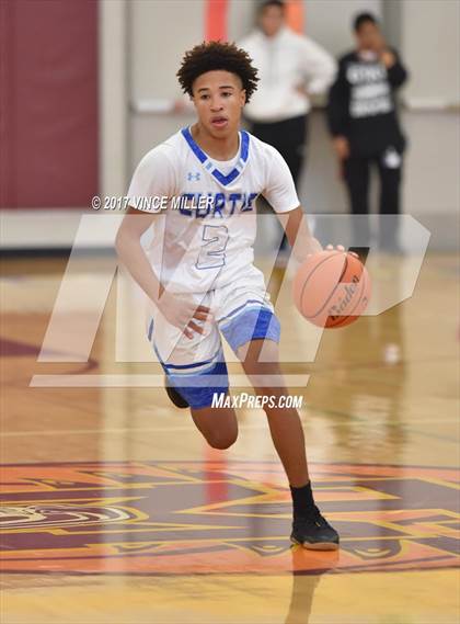Thumbnail 2 in Curtis vs Enumclaw (WIAA District 3 Playoff) photogallery.