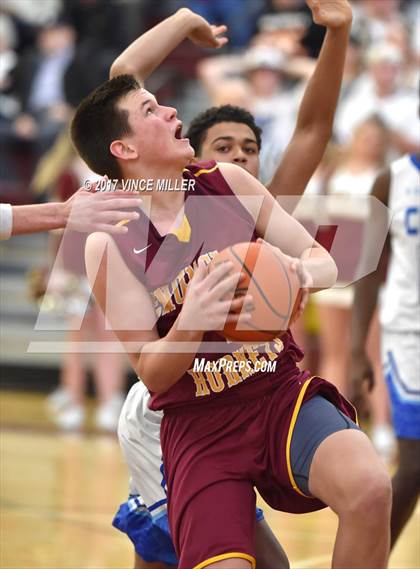 Thumbnail 1 in Curtis vs Enumclaw (WIAA District 3 Playoff) photogallery.