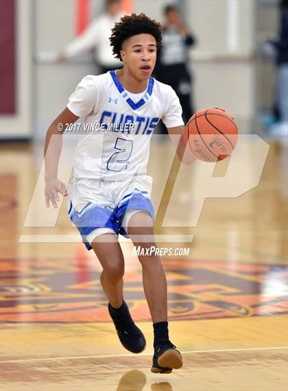 Thumbnail 3 in Curtis vs Enumclaw (WIAA District 3 Playoff) photogallery.