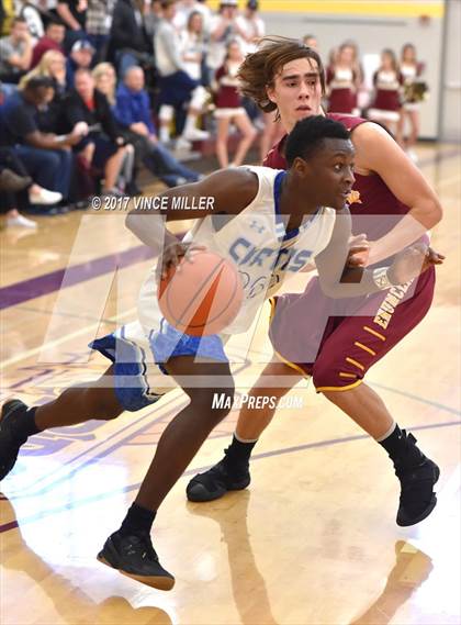 Thumbnail 1 in Curtis vs Enumclaw (WIAA District 3 Playoff) photogallery.