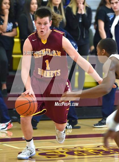 Thumbnail 3 in Curtis vs Enumclaw (WIAA District 3 Playoff) photogallery.