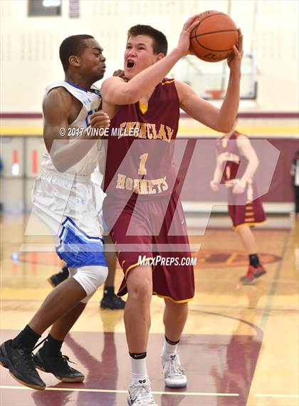 Thumbnail 2 in Curtis vs Enumclaw (WIAA District 3 Playoff) photogallery.