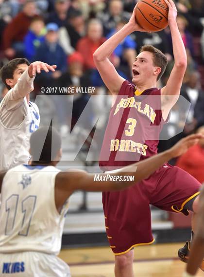 Thumbnail 3 in Curtis vs Enumclaw (WIAA District 3 Playoff) photogallery.