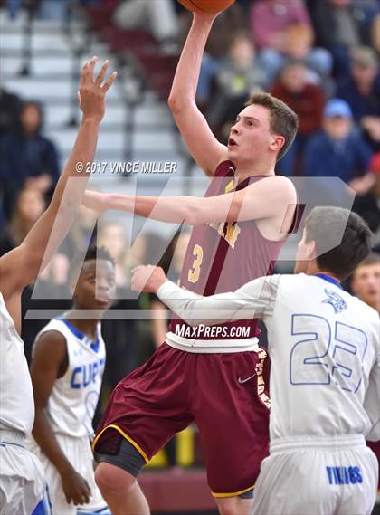 Thumbnail 2 in Curtis vs Enumclaw (WIAA District 3 Playoff) photogallery.