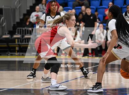 Thumbnail 2 in Jonesboro vs. Vilonia (AAA 5A State Playoff 2nd round) photogallery.
