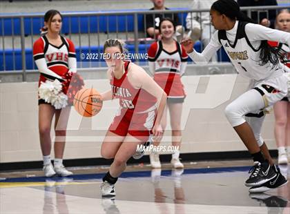 Thumbnail 3 in Jonesboro vs. Vilonia (AAA 5A State Playoff 2nd round) photogallery.