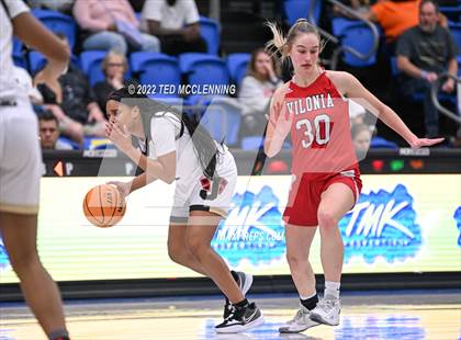 Thumbnail 2 in Jonesboro vs. Vilonia (AAA 5A State Playoff 2nd round) photogallery.