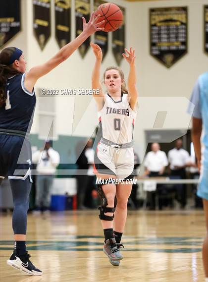 Thumbnail 3 in Ronald McDonald House Senior All-Star Game photogallery.