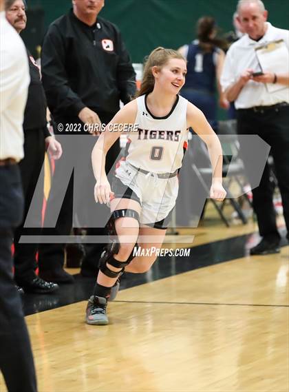 Thumbnail 1 in Ronald McDonald House Senior All-Star Game photogallery.