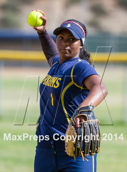 Thumbnail 3 in Bonita Vista @ San Pasqual photogallery.